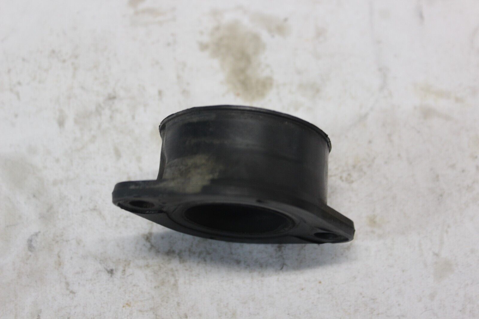 CARB HOLDER 16065-1132 1982 KZ750N SPECTRE