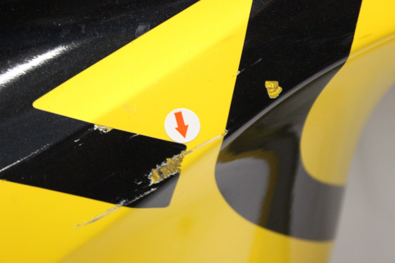 UNDER COWLING RIGHT 94407-34E50-Y9H 1999 Suzuki GSX-R600