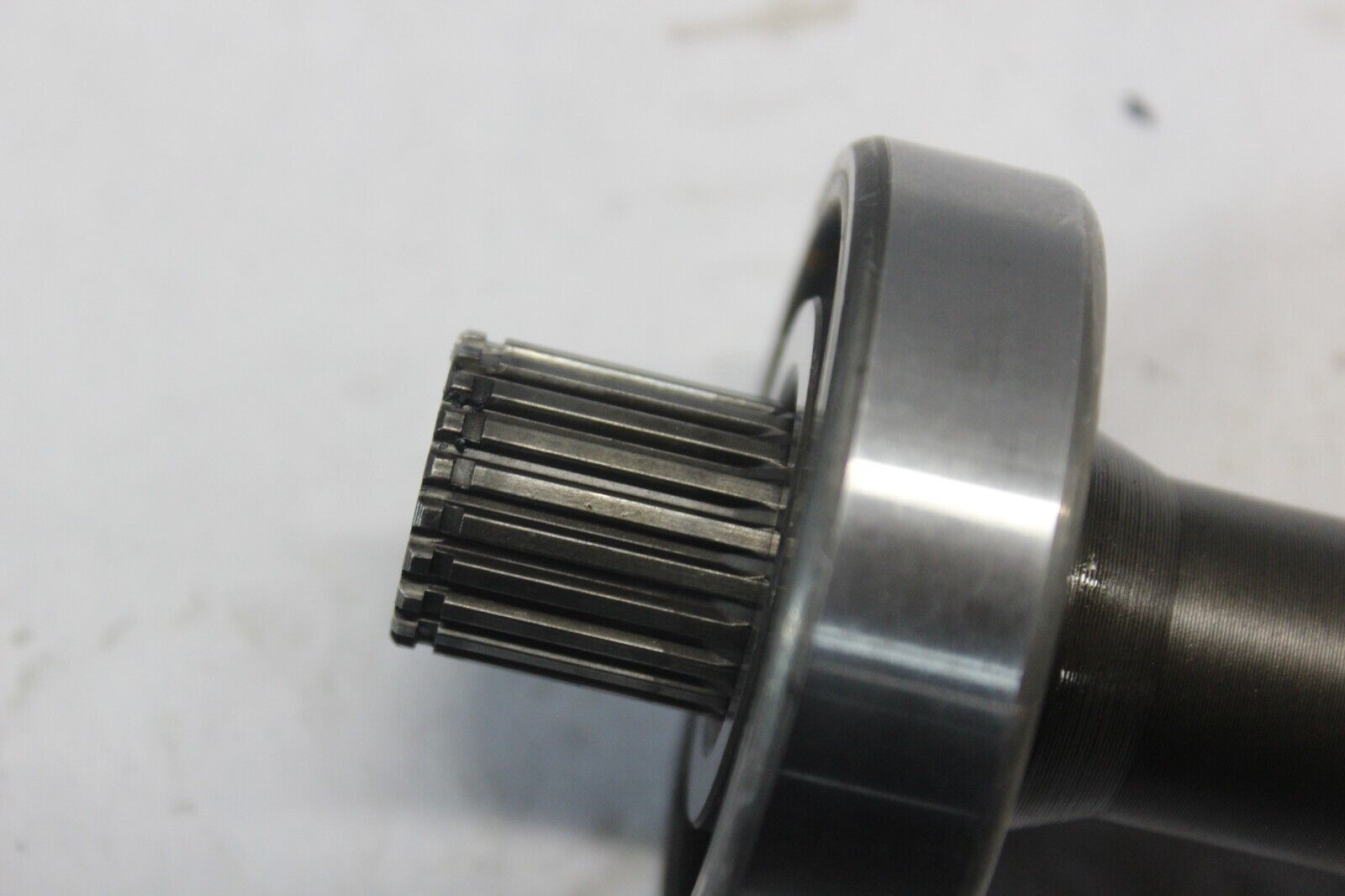 SECONDARY SHAFT 13127-1242 W/BEARING 601B6305 1982 KZ750N SPECTRE