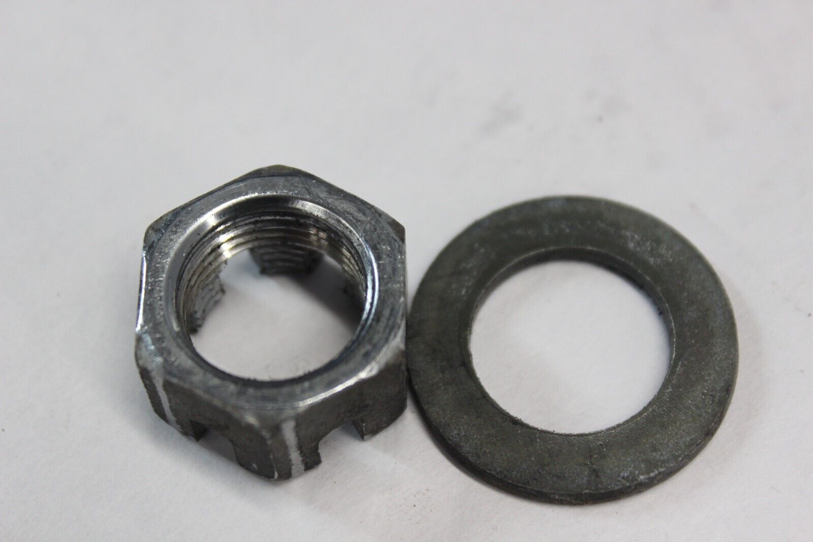 REAR AXLE CASTLE NUT(08314-40187)WASHER(08322-0118B)2006 BURGMAN AN650K6