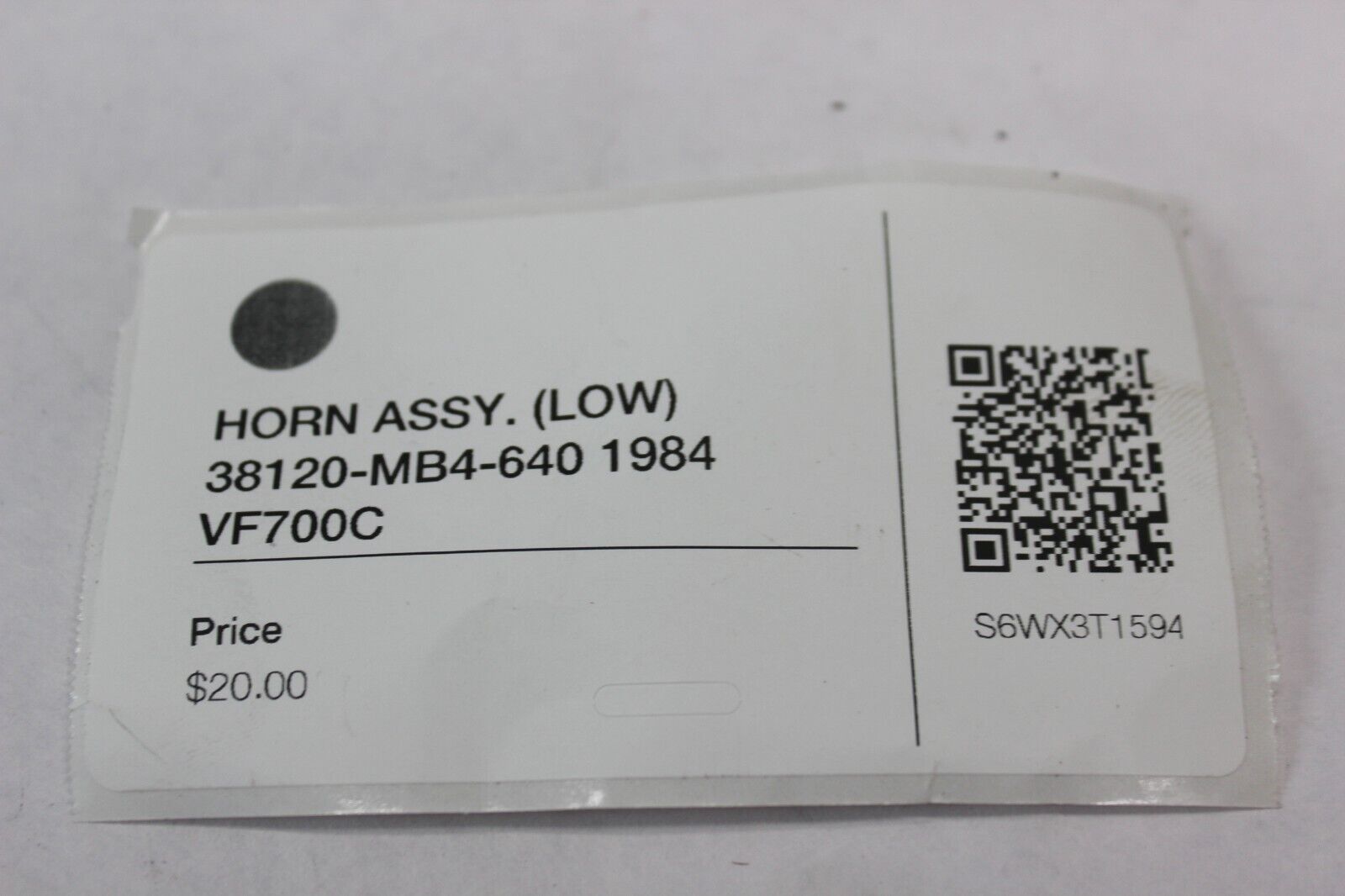 HORN ASSY. (LOW) 38120-MB4-640 1984 Honda VF700C