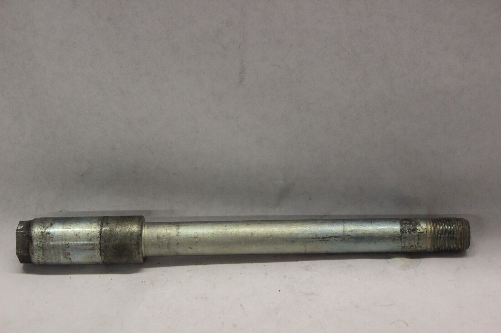 FRONT AXLE 54711-17C10 2001 GSF1200 SUZUKI BANDIT
