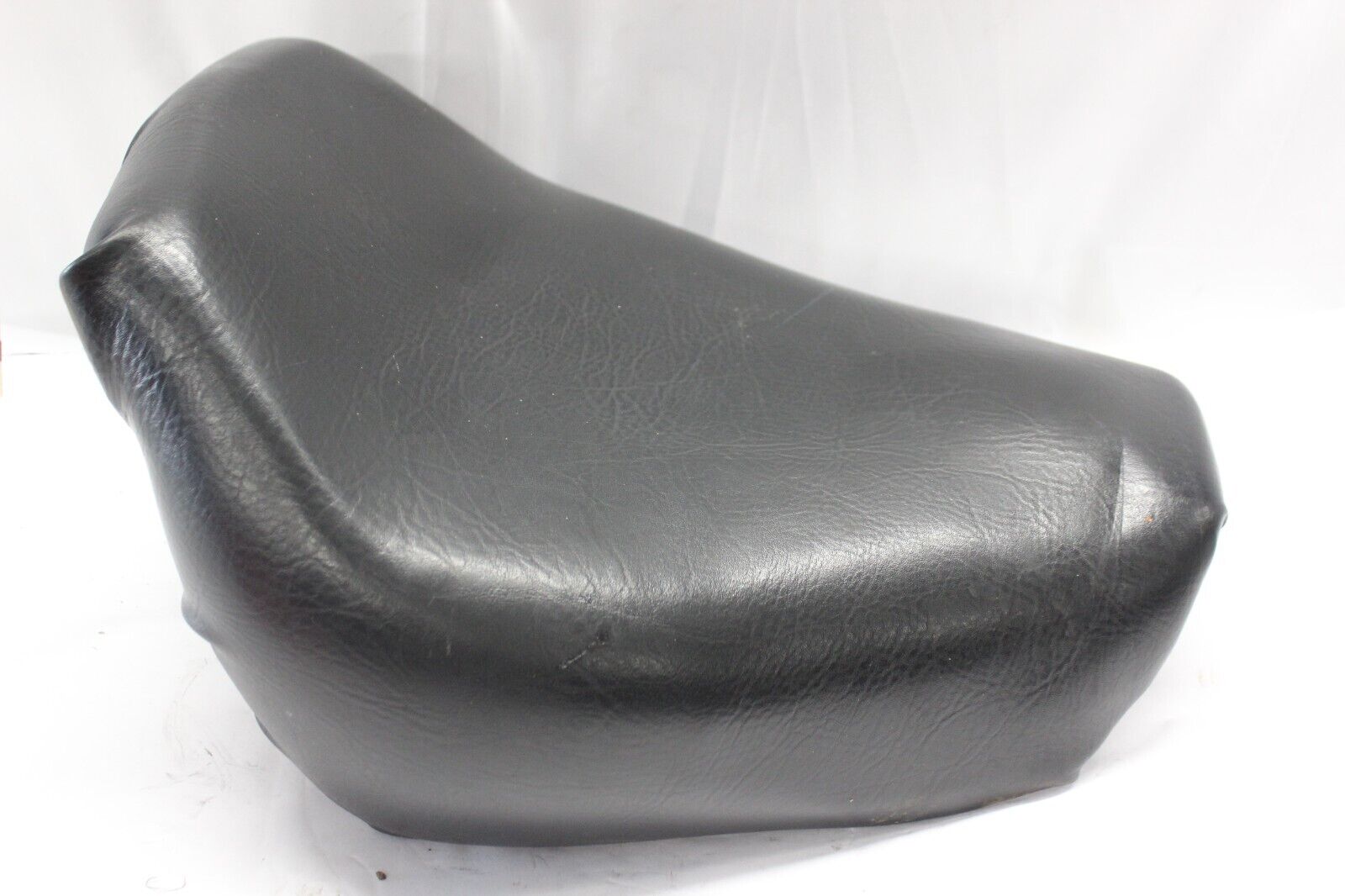 SEAT 77100-MB1-870 1984 Honda VF700C