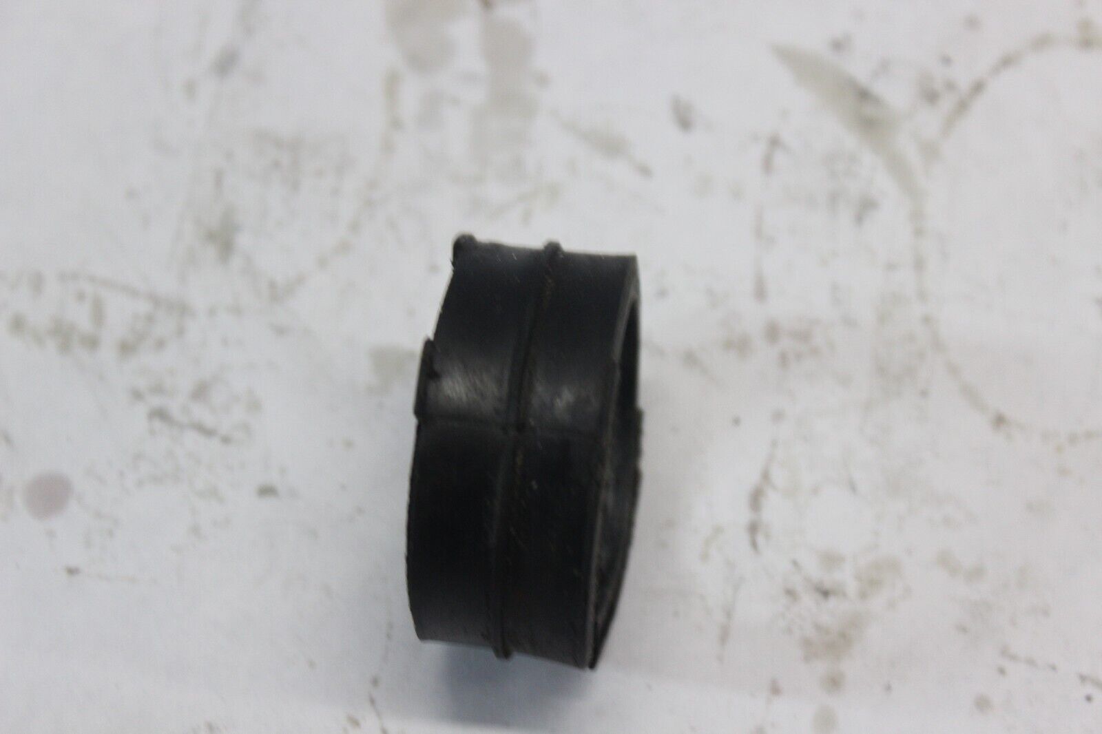 CARB INSULATER 16211-MB0-000 1984 Honda VF700C