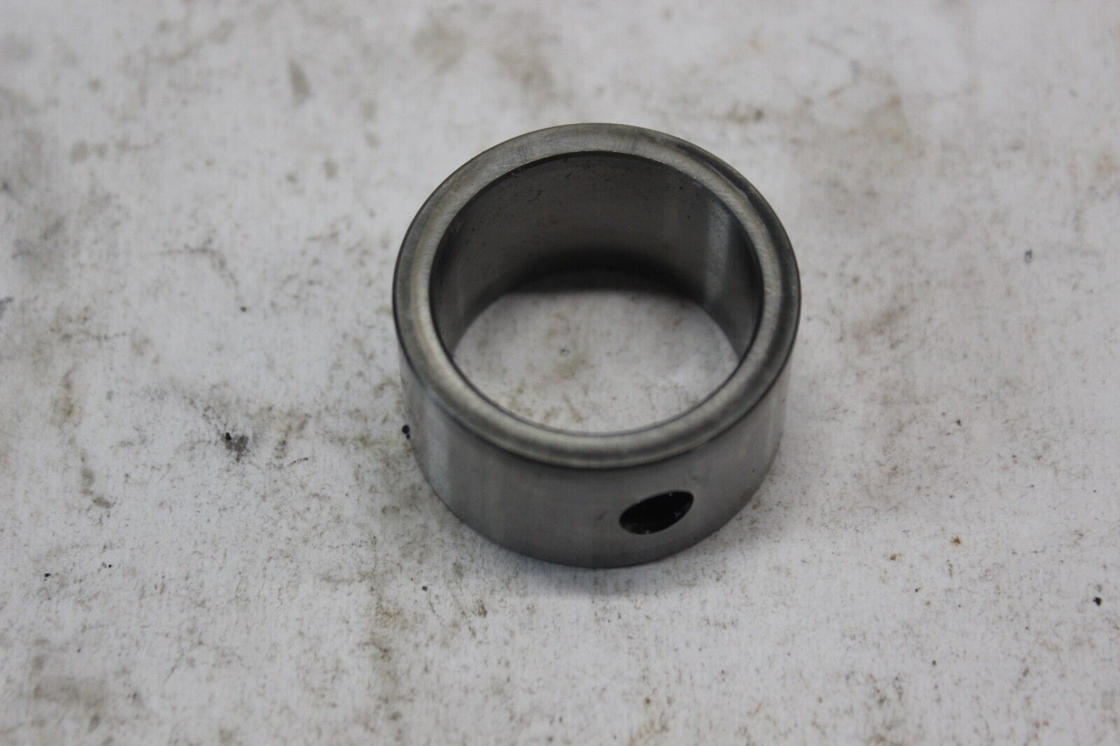 TRANS BUSHING (27X34X18.6) 92028-1151 1982 KZ750N SPECTRE