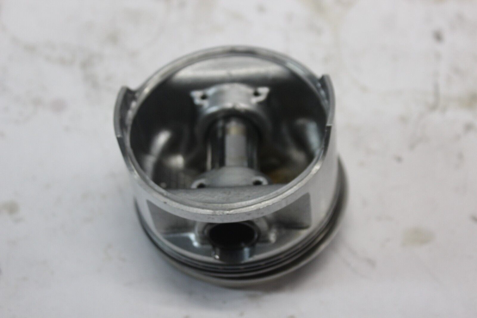 PISTON (STD) 13101-MB1-870 1984 HONDA VF700C