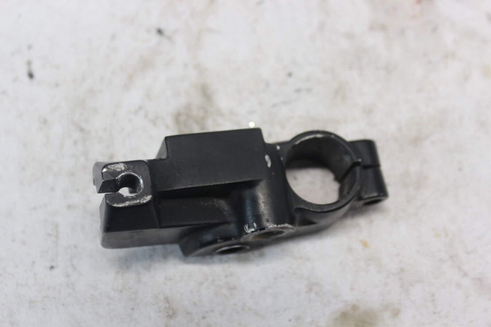 CLUTCH LEVER HOLDER 13091-1185 1987 VULCAN VN750A