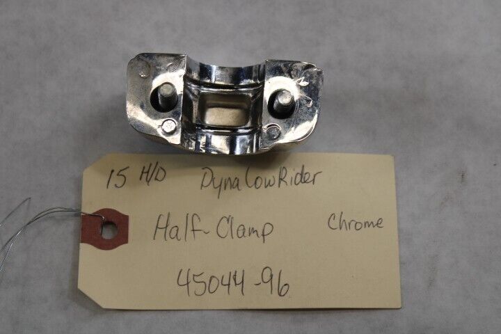 Master cylinder Half Clamp Chrome 45044-96 2015 Harley Davidson Dyna Low Rider