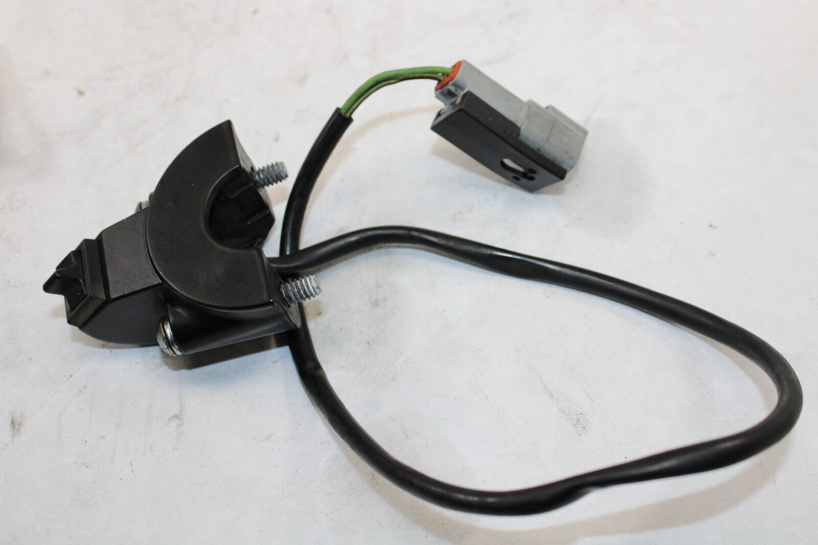 Brake Half-Clamp w/Switch Housing 45043-89 1994 Harley Davidson Ultra Classic