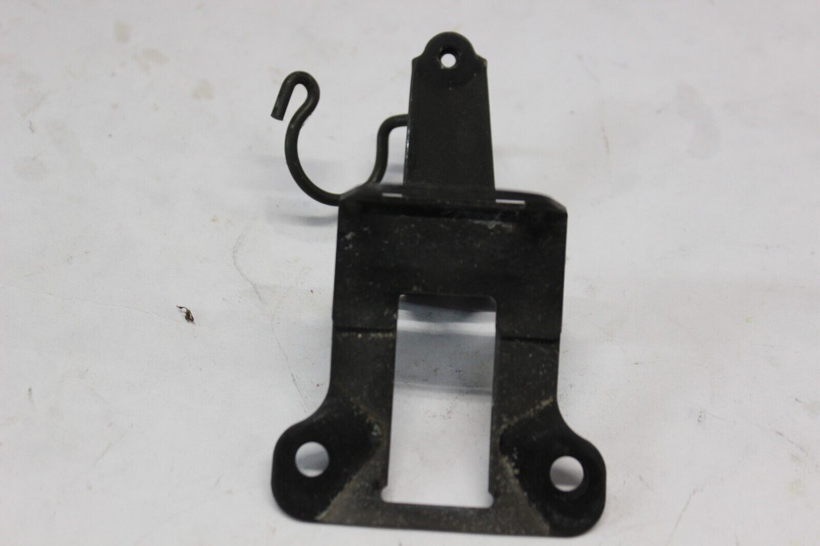 CONNECTOR HOLDER PLATE 61309-MB1-870 1984 Honda VF700C