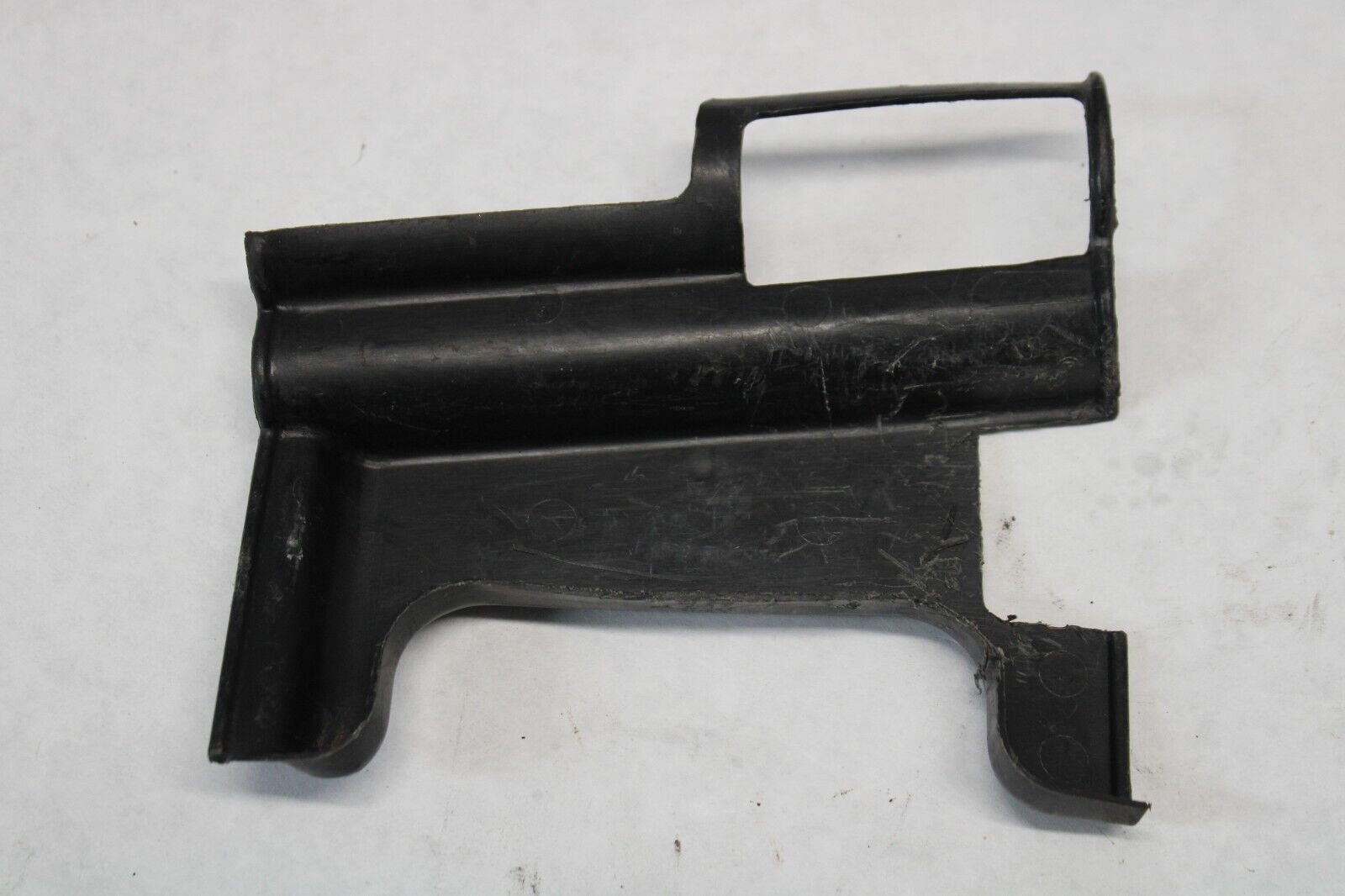 WIRE HARNESS GUIDE 32110-ME9-000 1983 Honda VT750C Shadow