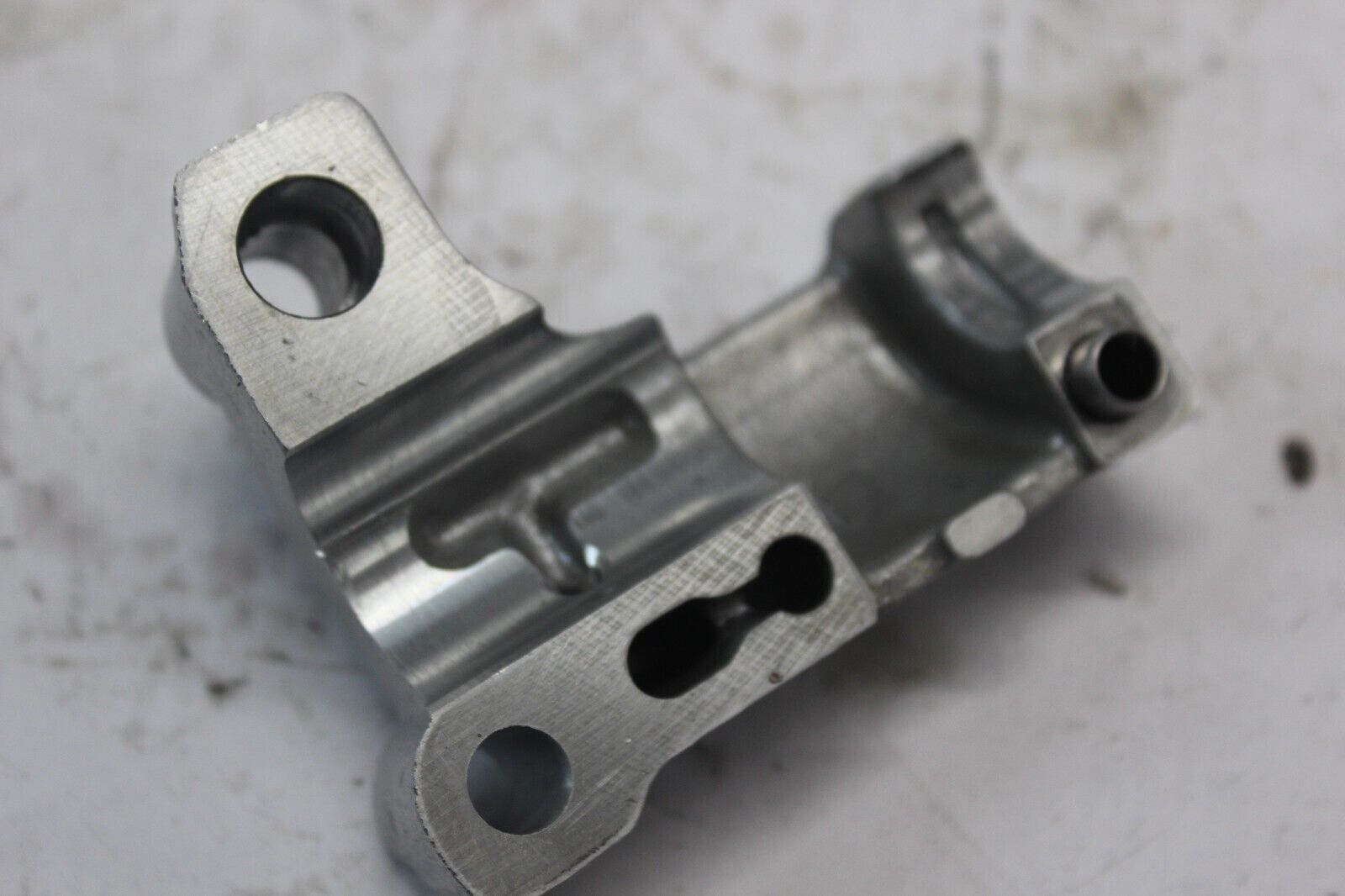 Camshaft Holder B 12212-MB0-773 1984 HONDA VF700C