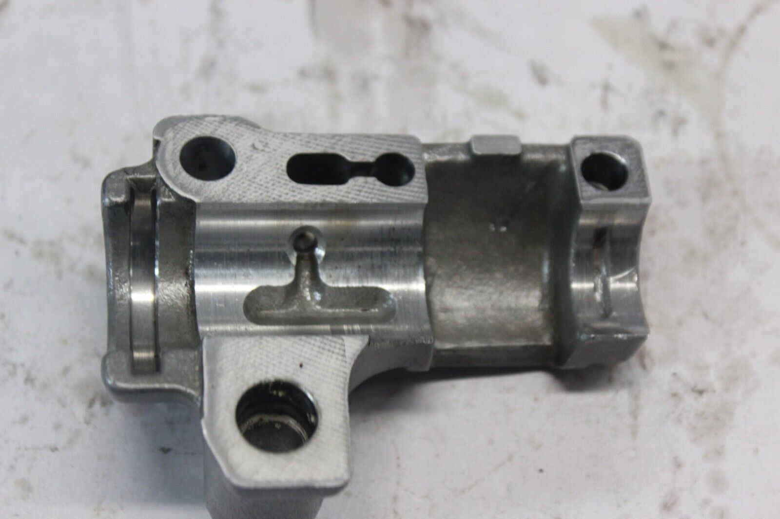 Camshaft Holder A 12211-MB0-773 1984 HONDA VF700C