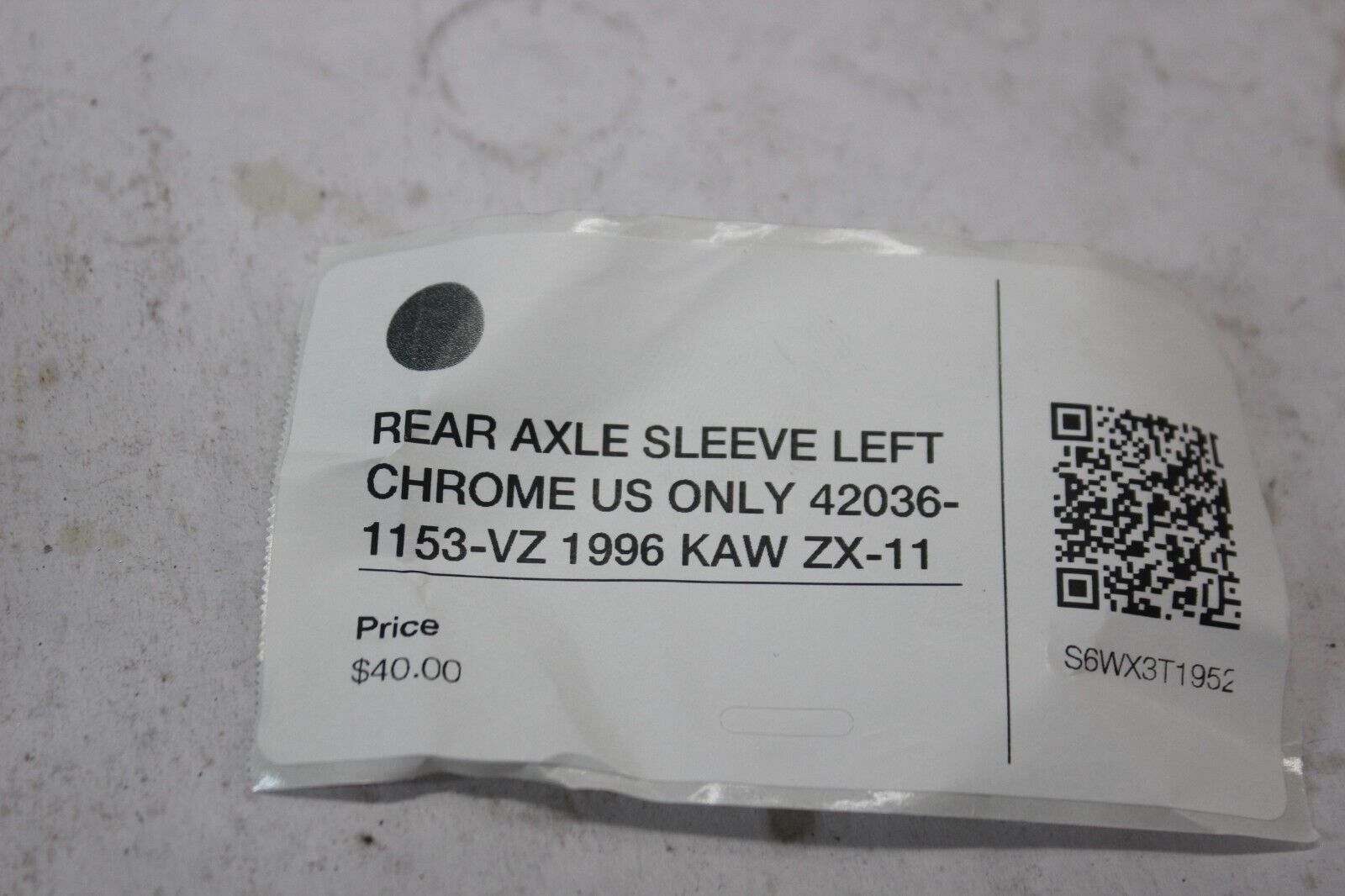 REAR AXLE SLEEVE LEFT CHROME 42036-1153-VZ 1996 KAW ZX-11