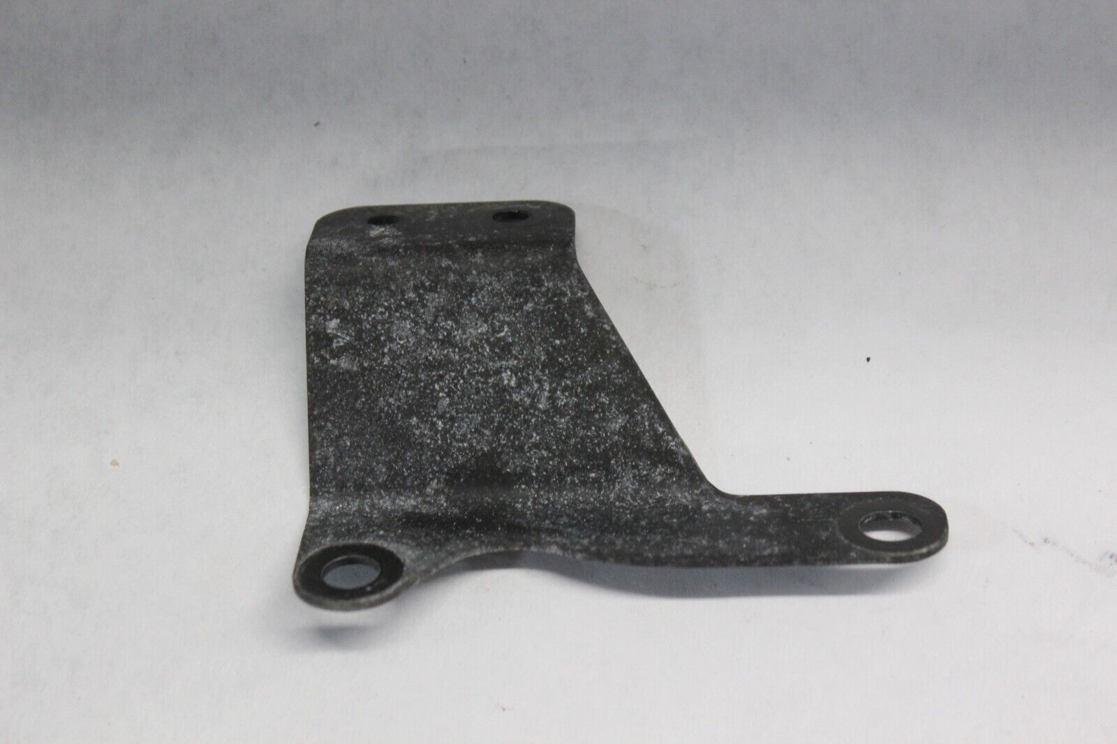 FRONT RIGHT REFLECTOR BRACKET 35956-10G00 2006 BURGMAN AN650K6