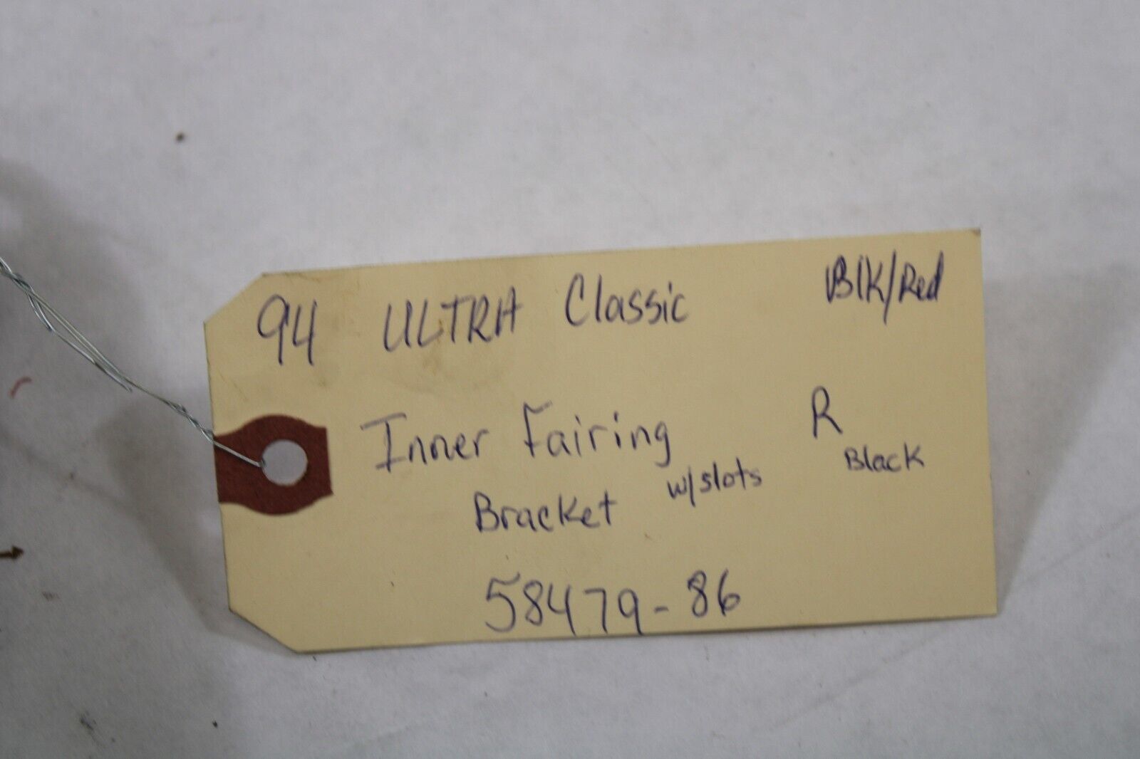 Inner Fairing Bracket Right 58479-86 1994 Harley Davidson Ultra Classic