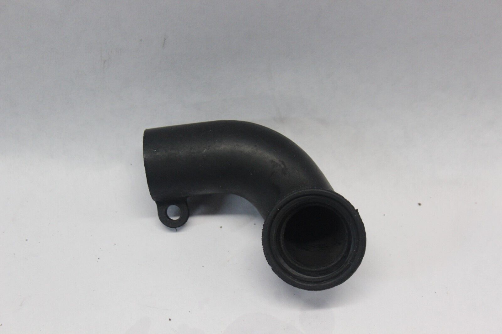 AIR CLEANER INLET TUBE 13891-41F00 2003 VL800 VOLUSIA