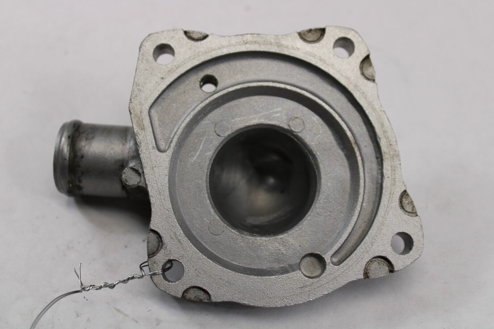 Water Pump Cover 19220-MZ5-000 1997 Honda Magna VF750