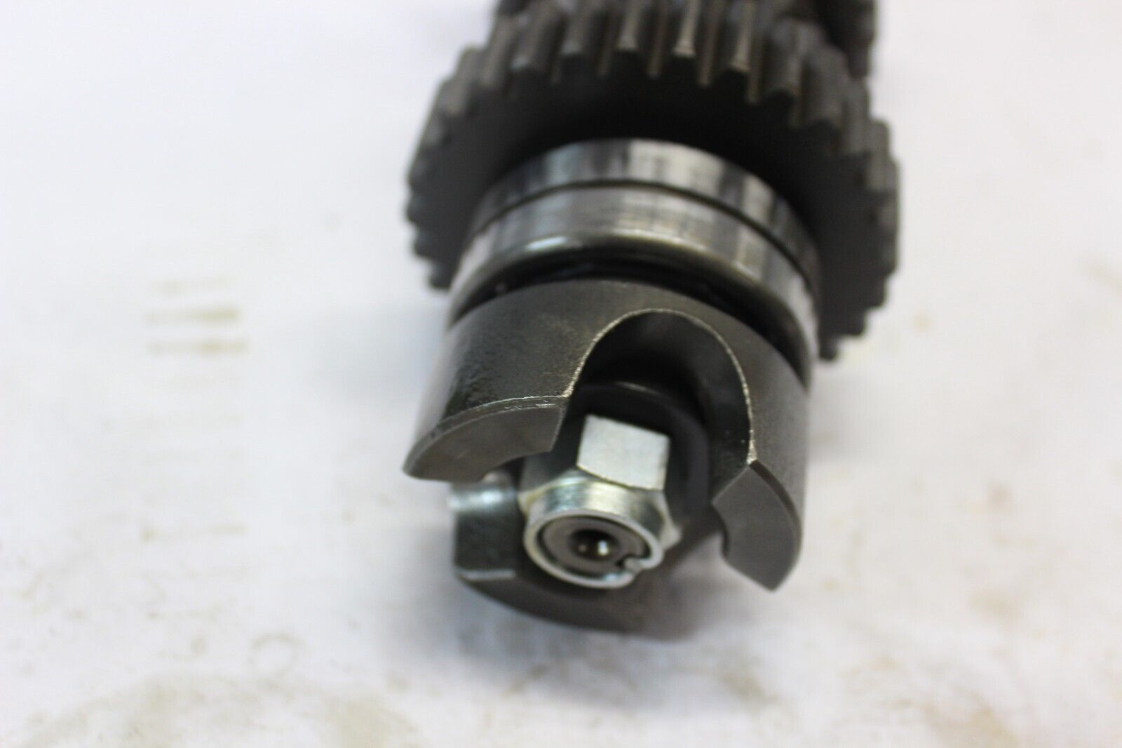 OUT-TRANSMISSION SHAFT W/GEARS 13128-1040 1982 KZ750N SPECTRE