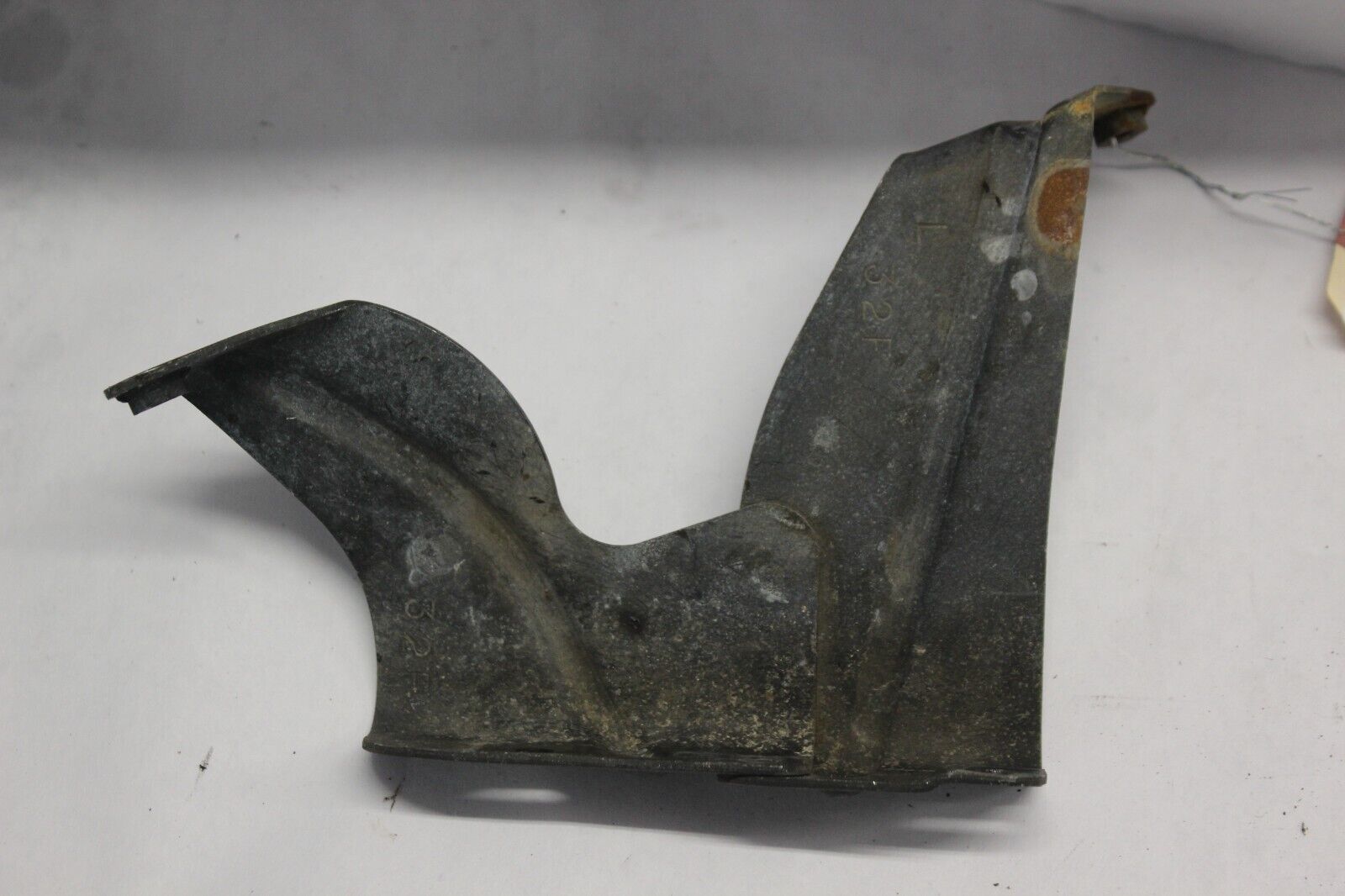SIDE COWL BRACKET LEFT 94550-32F00 2001 GSF1200 SUZUKI BANDIT
