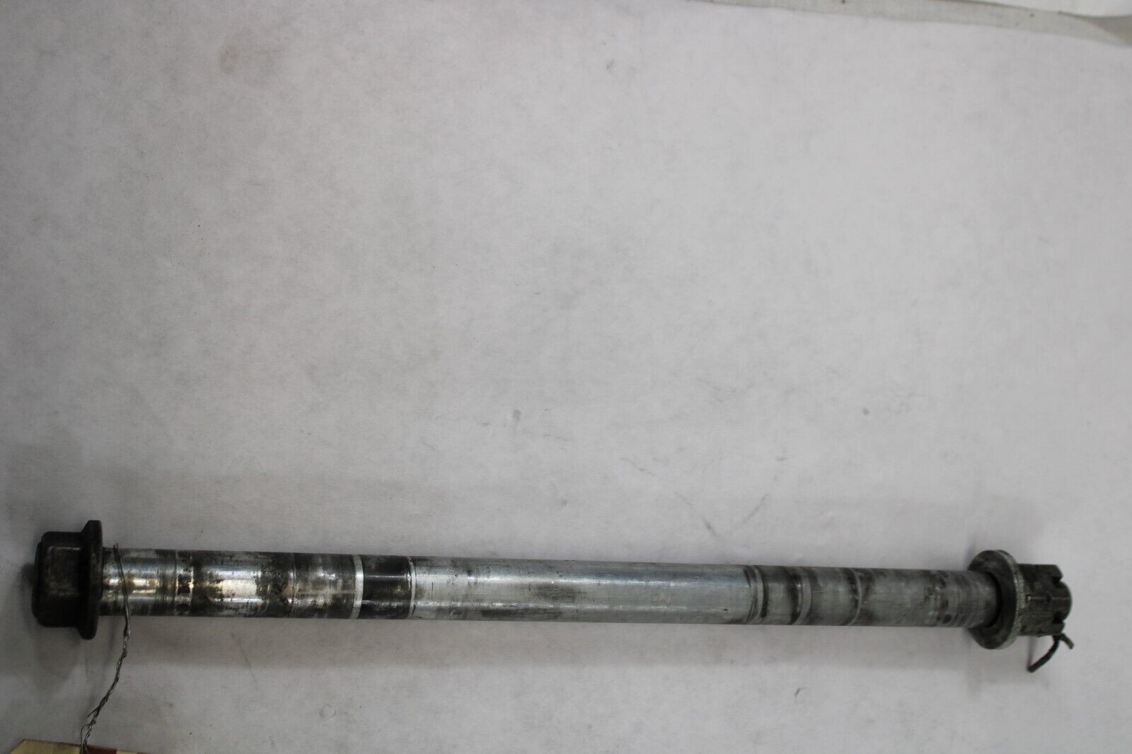 Rear Wheel Axle 41110-79 1994 Harley Davidson Ultra Classic