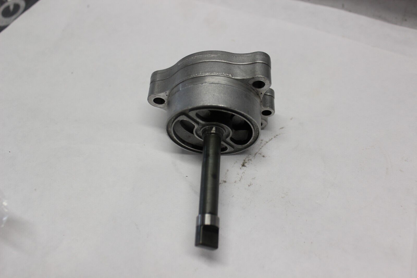 OIL PUMP ASSY 16400-33E00 1999 GSX R600