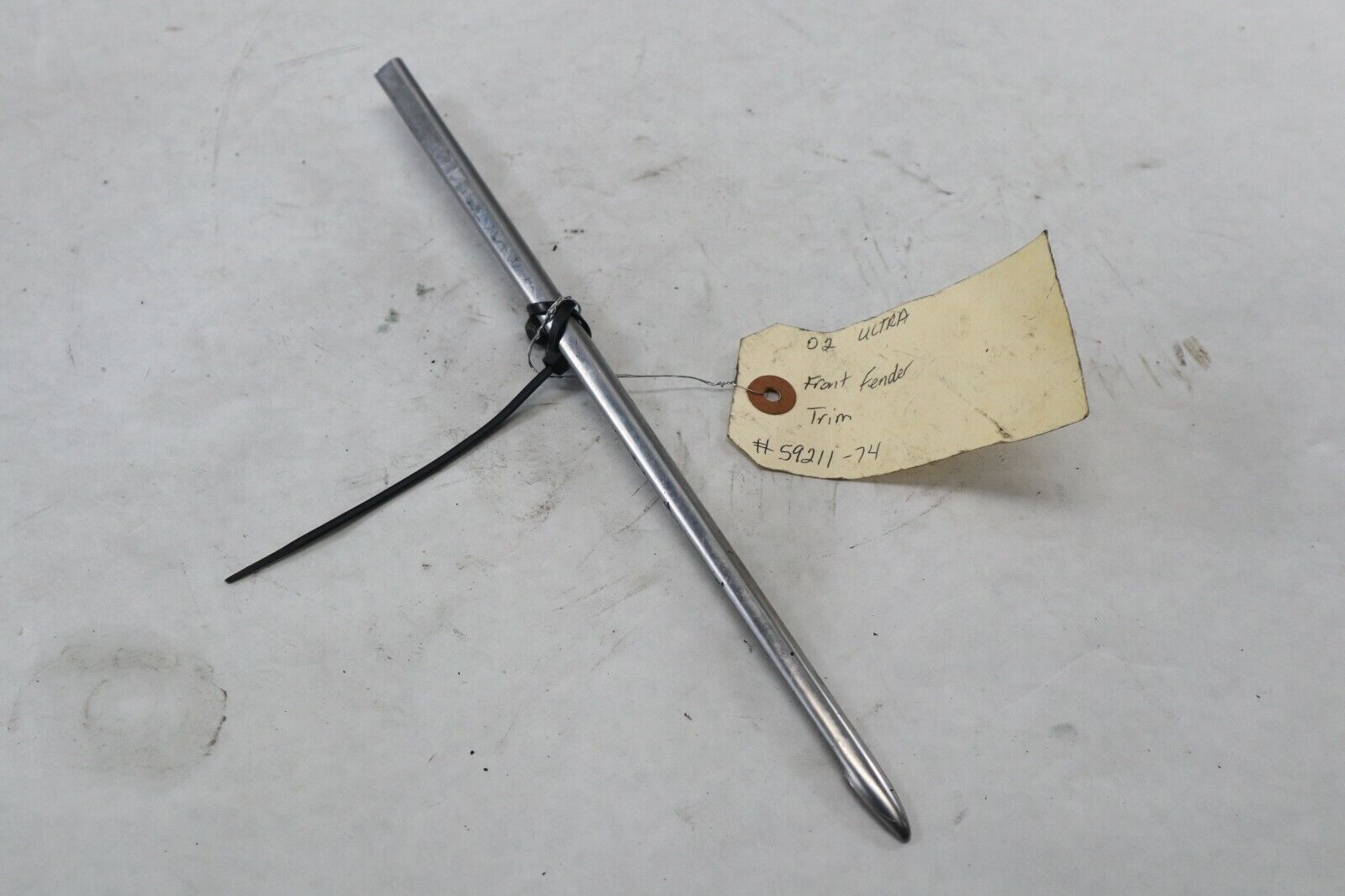 OEM Harley Davidson Front Fender Trim 2002 Ultra Luxury Blue 59211-74