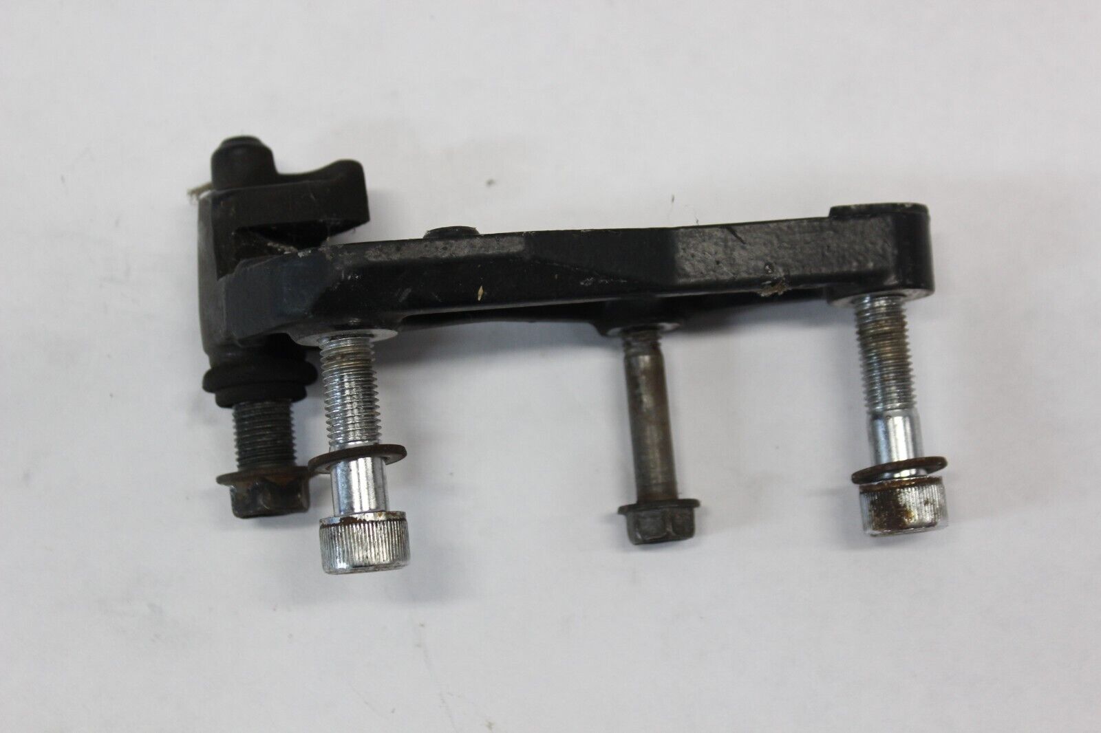 Front Caliper Bracket Right 45210-MA5-006 1984 Honda VF700C