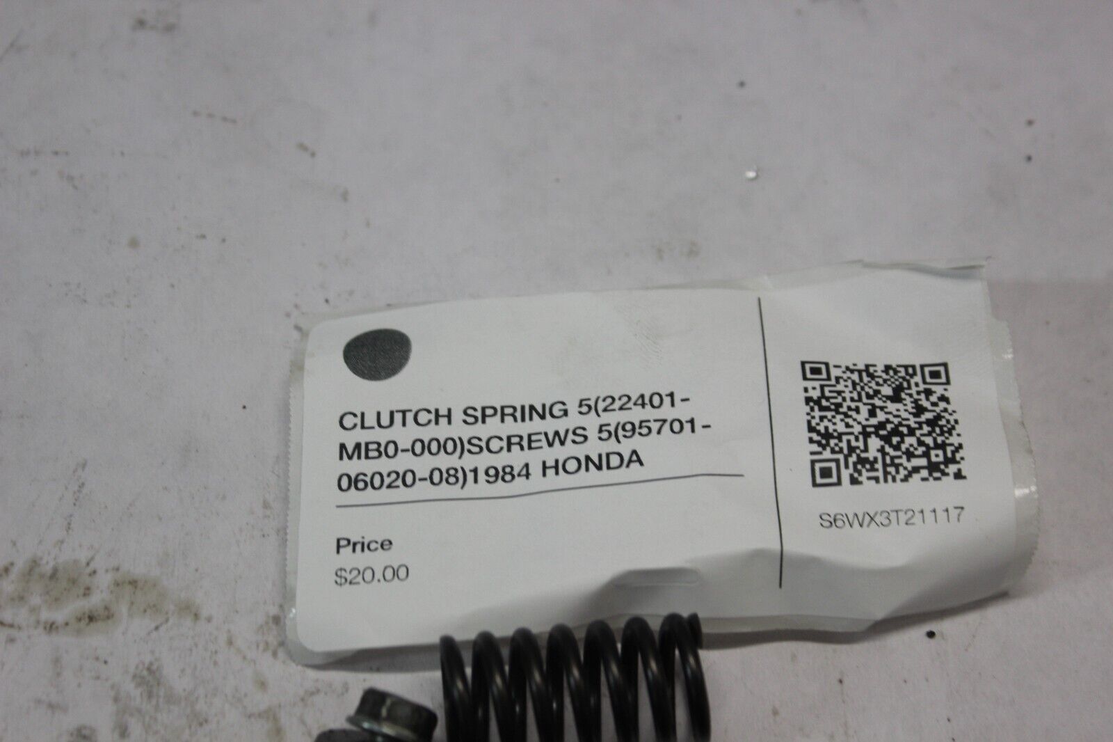 CLUTCH SPRING (5) 22401-MB0-000 SCREWS (5) 1984 HONDA VF700C