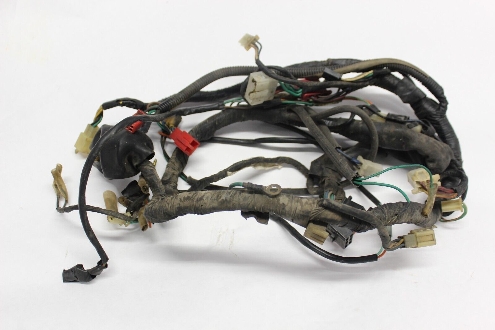 MAIN WIRE HARNESS 32100-MB1-870 1984 Honda VF700C