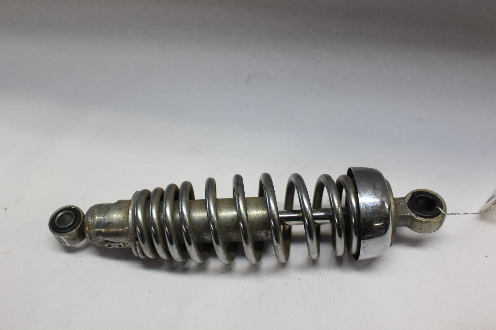 REAR SHOCK ABSORBER RIGHT 42X-22220-09-00 1984 VIRAGO XV700L