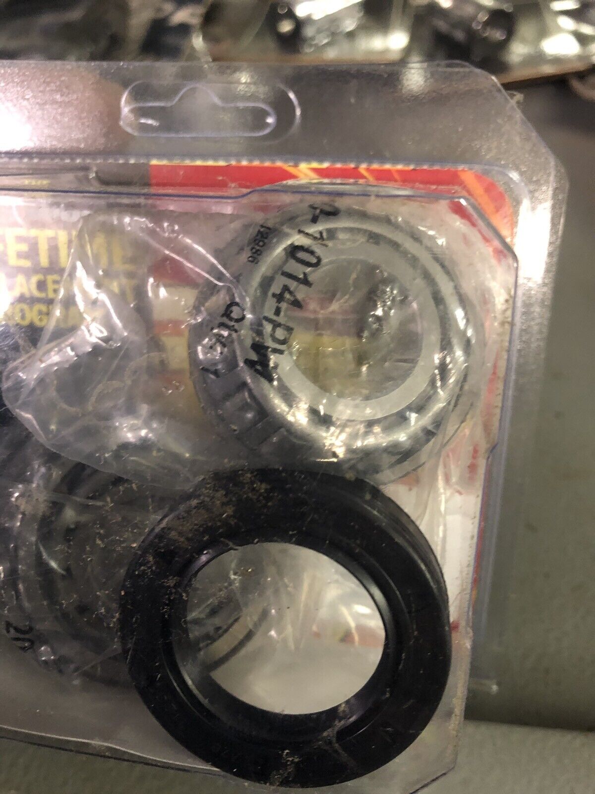 Pivot Works PWFWS-HD01-000 Wheel Bearings for 1995-99 Harley Davidson Dyna