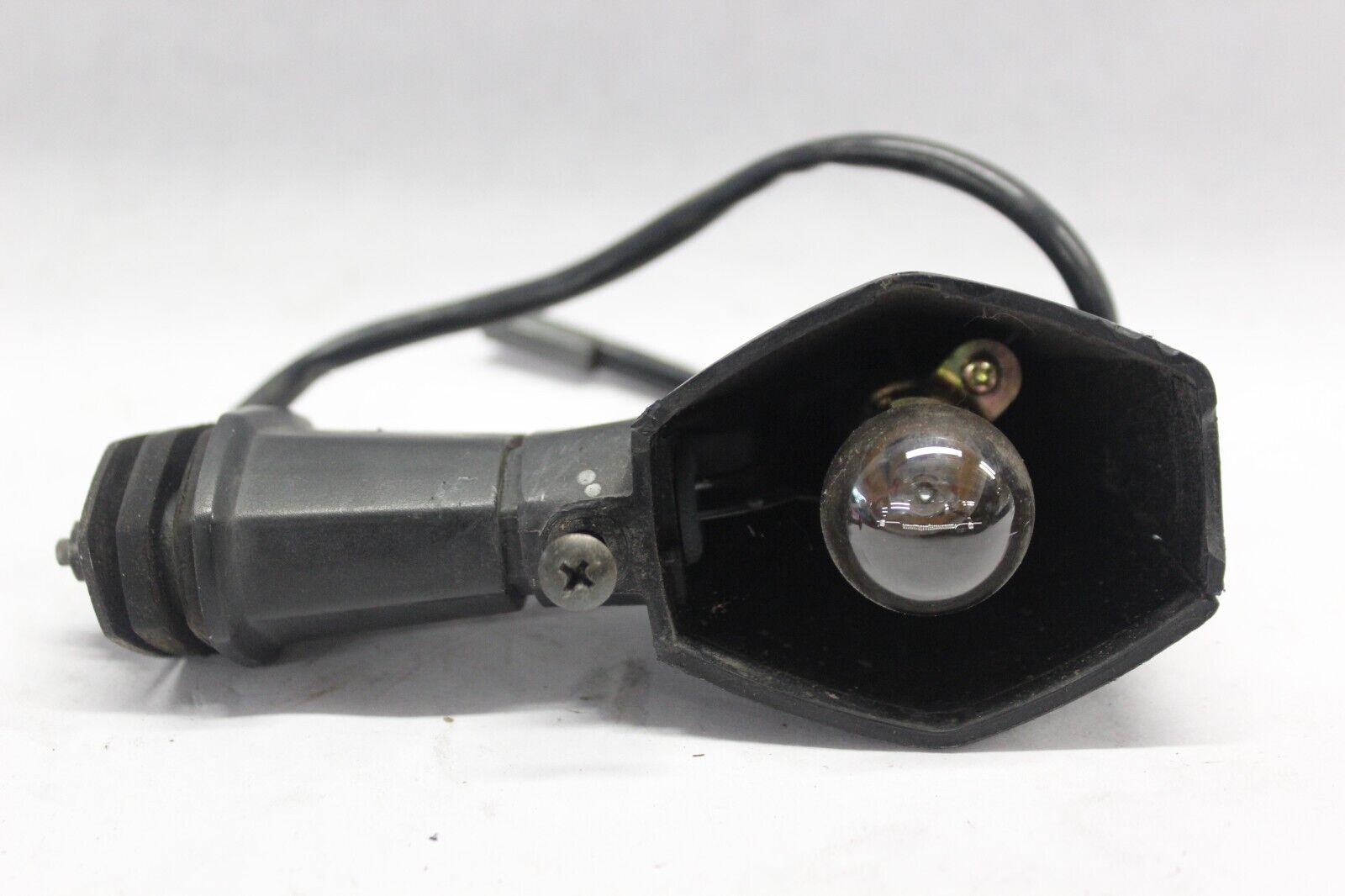 REAR TURN SIGNAL LEFT (NO LENS) 35604-31F30 2001 GSF1200 SUZUKI BANDIT