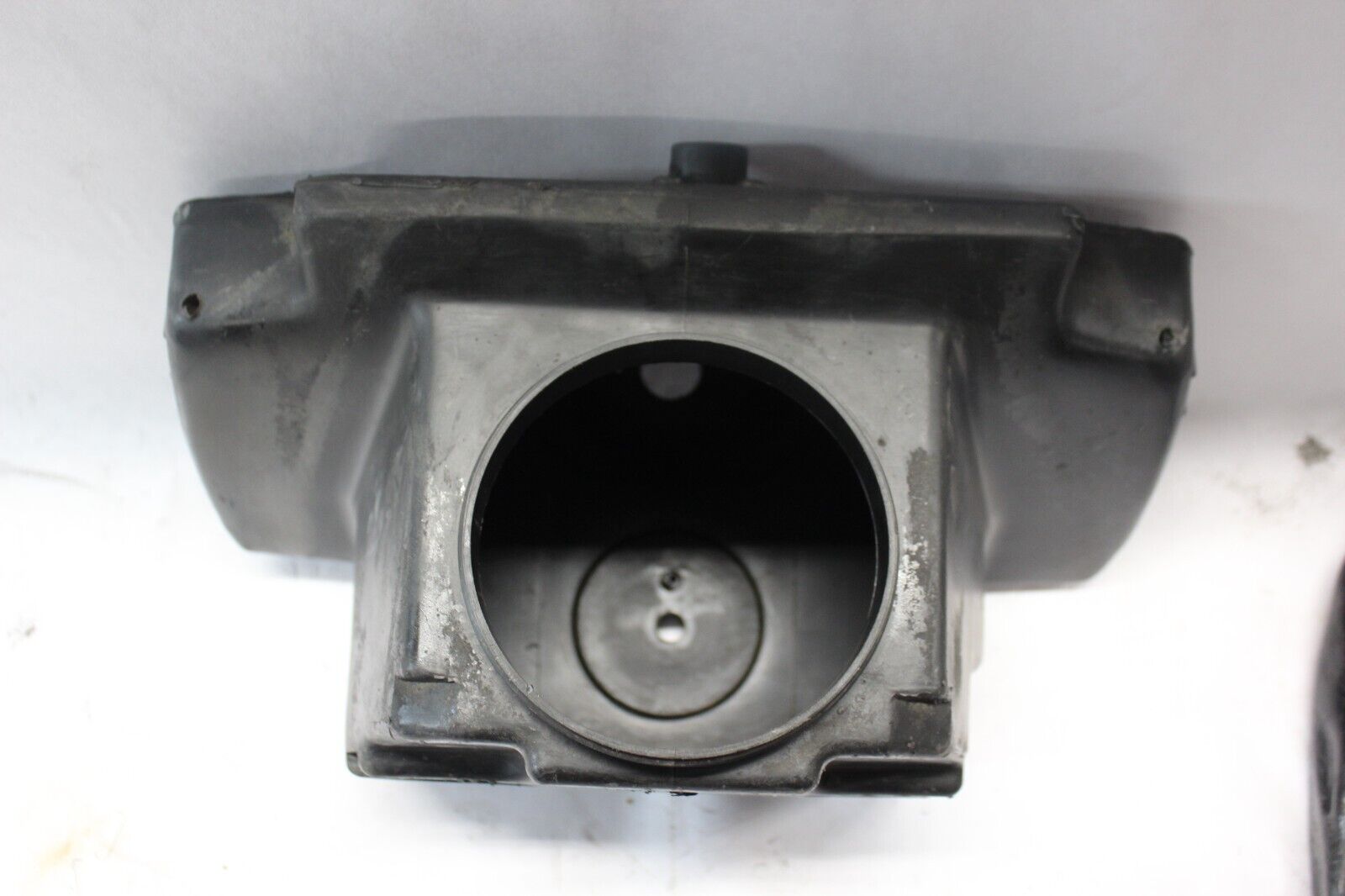 AIR FILTER HOUSING US 11010-1128 1982 Kawasaki Spectre KZ750N