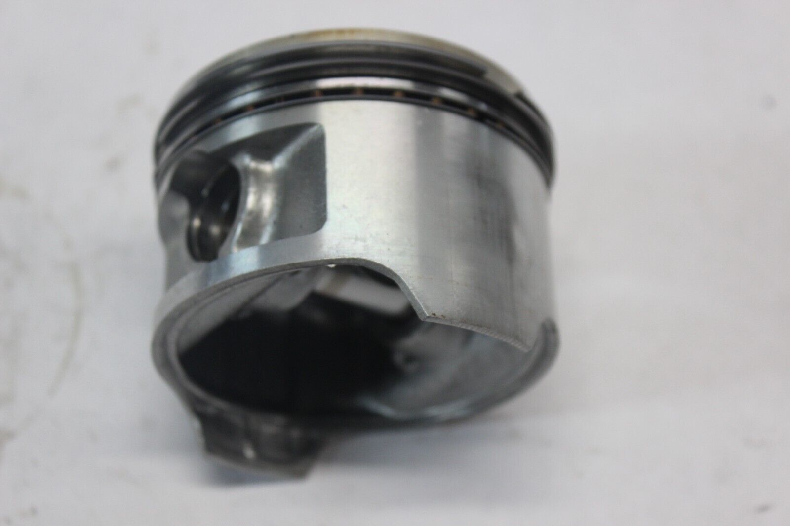 PISTON (STD) 13101-MB1-870 1984 HONDA VF700C