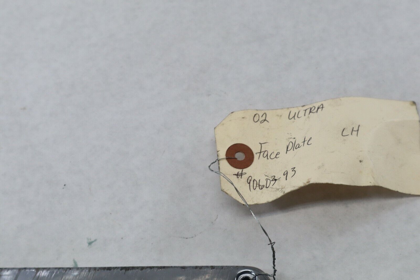 OEM Harley Davidson LEFT Chrome Saddlebag Faceplate 2002 Ultra Luxury Blue