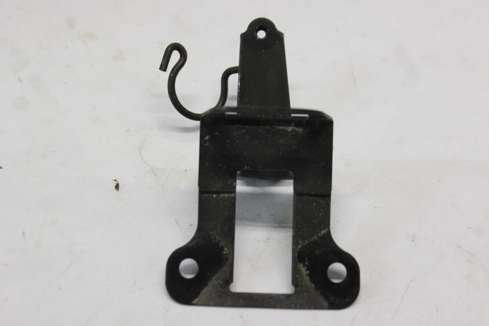 CONNECTOR HOLDER PLATE 61309-MB1-870 1984 Honda VF700C