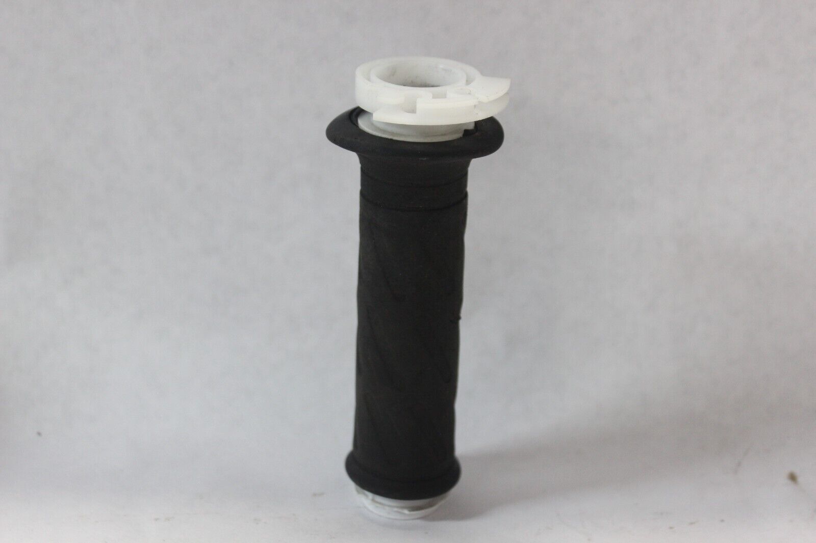 THROTTLE GRIP 57110-46E01 2006 BURGMAN AN650K6