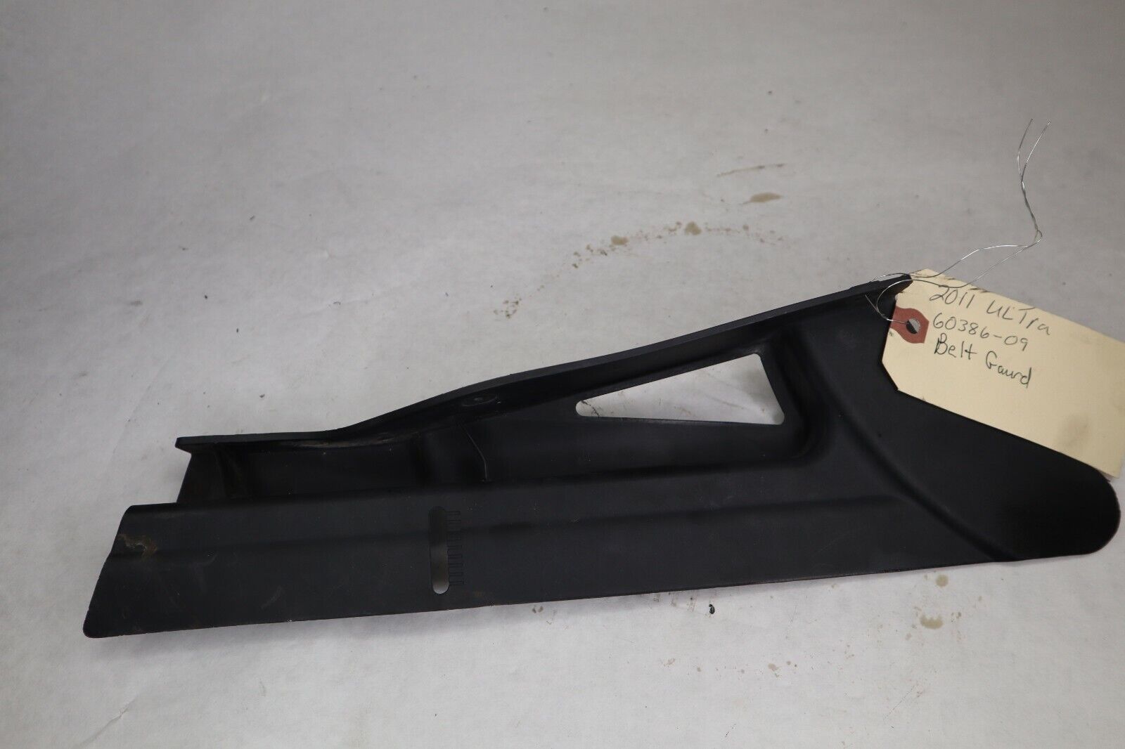 OEM Harley Davidson Rear Belt Guard 2011 Ultra FLHTCU Blk/Silver 60386-09