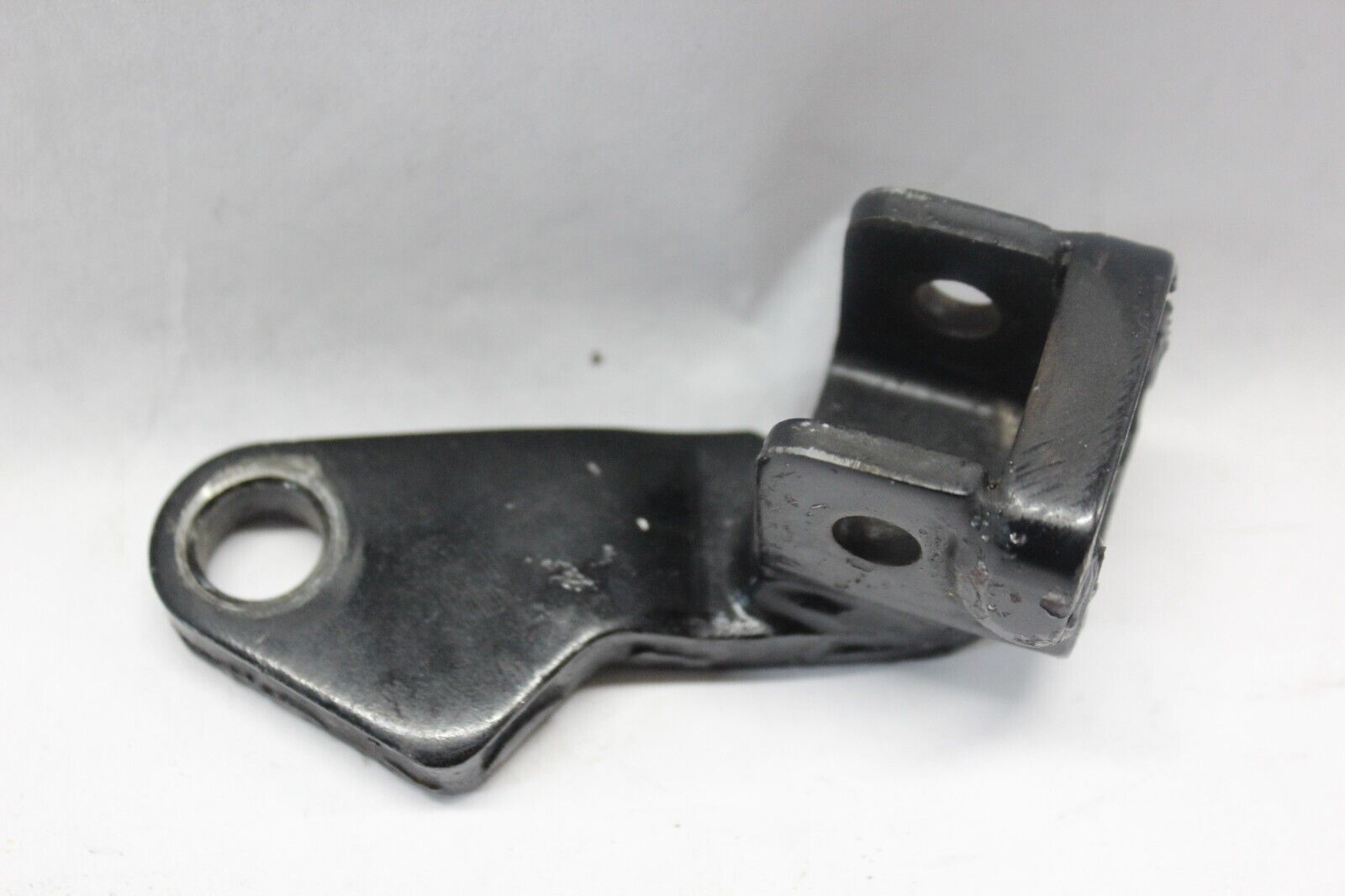 FRONT RIGHT STEP HOLDER 34003-1129 1982 Kawasaki Spectre KZ750N
