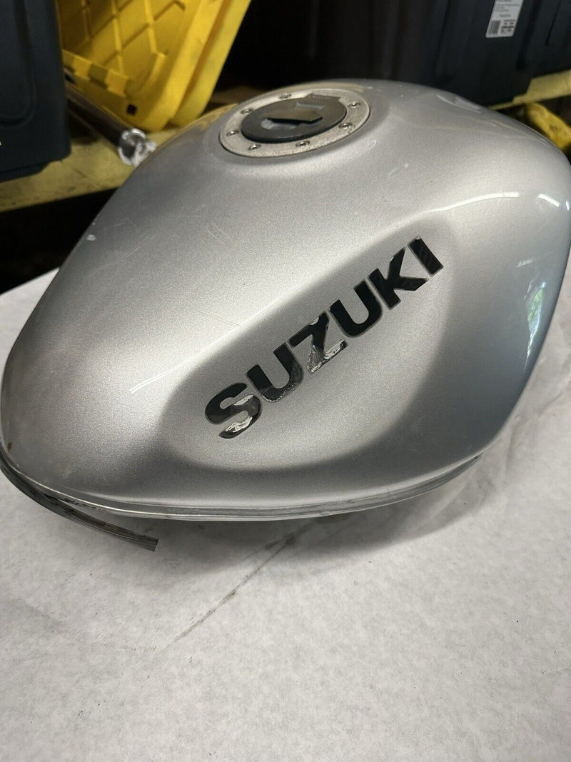 Fuel Gas Tank 2001 Suzuki Bandit GSF1200S 44100-31F30-YD8
