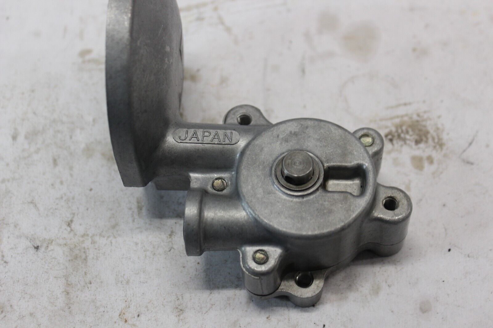 OIL PUMP ASSY 16082-064 1982 KZ750N SPECTRE