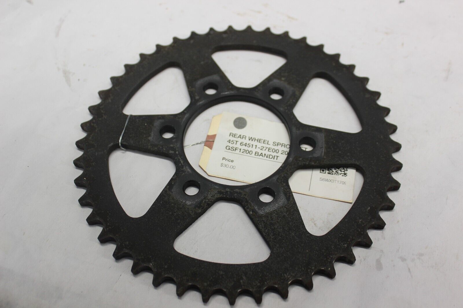 REAR WHEEL SPROCKET 45T 64511-27E00 2001 GSF1200 SUZUKI BANDIT