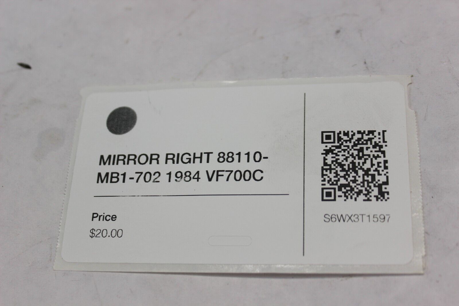 MIRROR RIGHT 88110-MB1-702 1984 Honda VF700C
