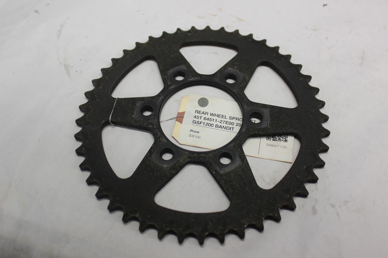 REAR WHEEL SPROCKET 45T 64511-27E00 2001 GSF1200 SUZUKI BANDIT