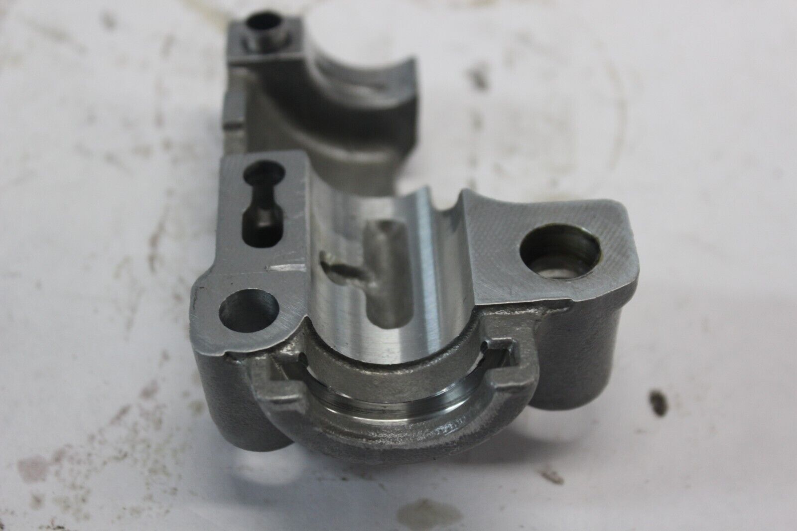 Camshaft Holder A 12211-MB0-773 1984 HONDA VF700C