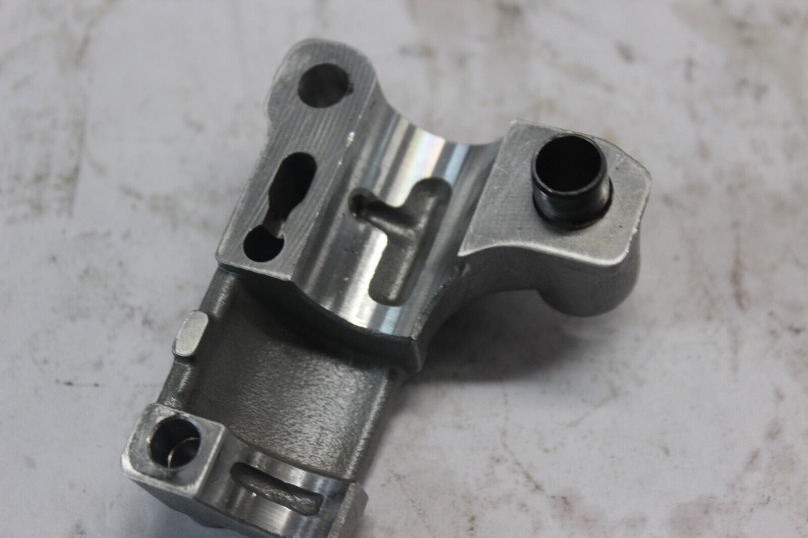 Camshaft Holder B 12212-MB0-773 1984 HONDA VF700C