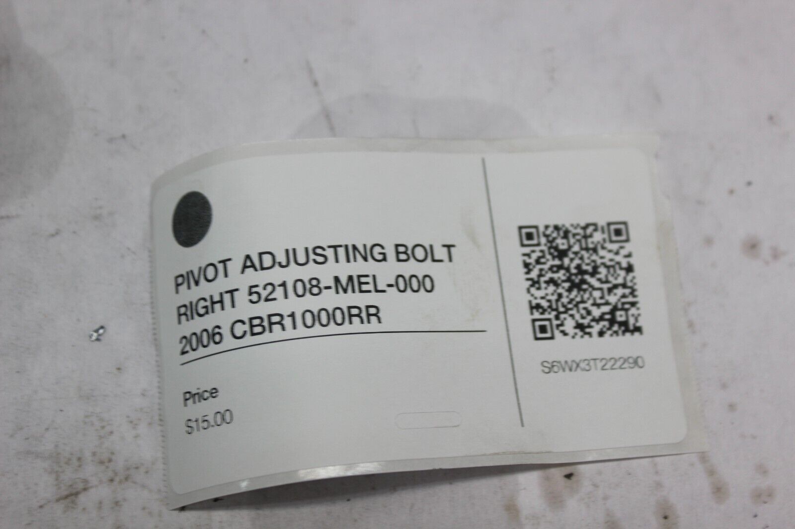 PIVOT ADJUSTING BOLT RIGHT 52108-MEL-000 2006 CBR1000RR