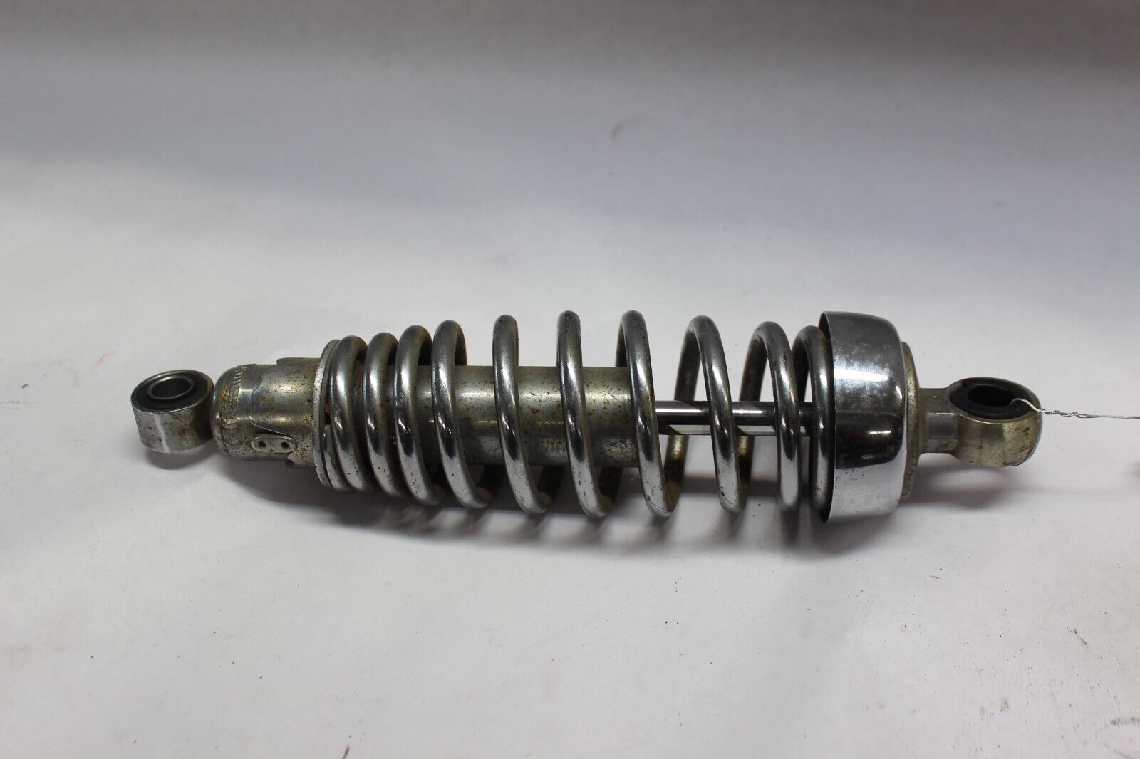 REAR SHOCK ABSORBER RIGHT 42X-22220-09-00 1984 VIRAGO XV700L