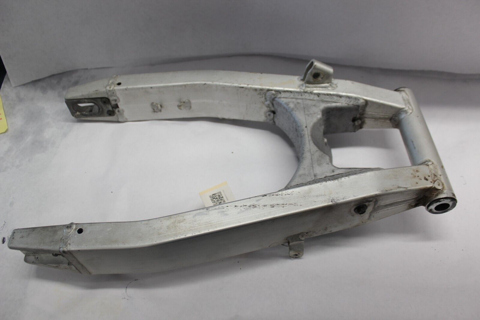 REAR SWINGARM SILVER 61000-27E20 2001 GSF1200 SUZUKI BANDIT
